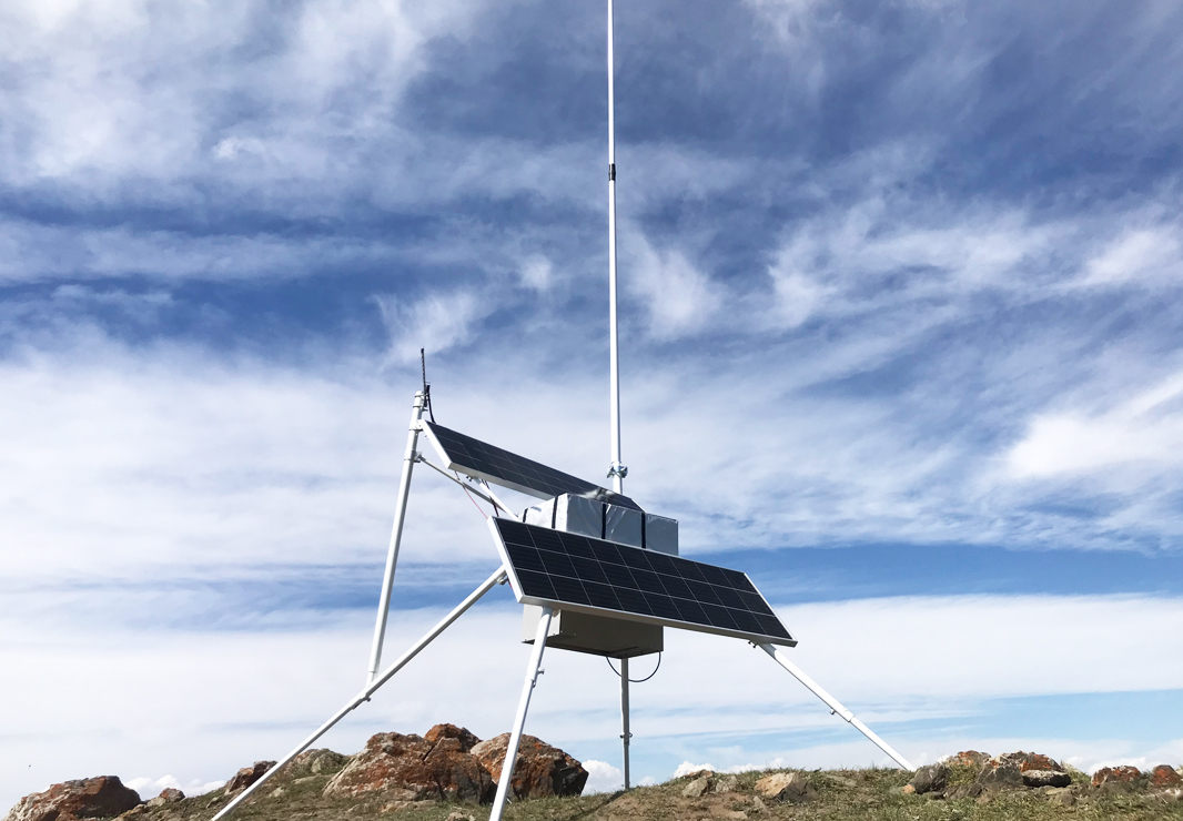 บล็อกบริษัทล่าสุดเกี่ยวกับ สายวิทยุ MANET VS DMR